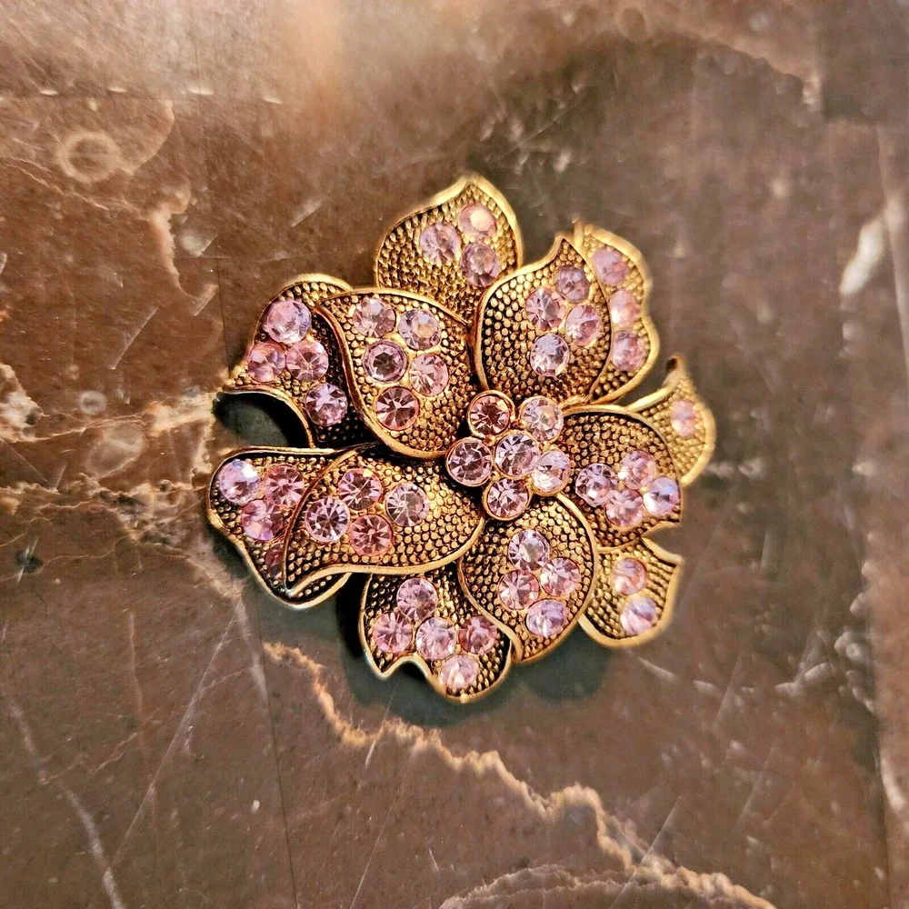 Vintage Briliant Pink Rhinestone Flower Brooch